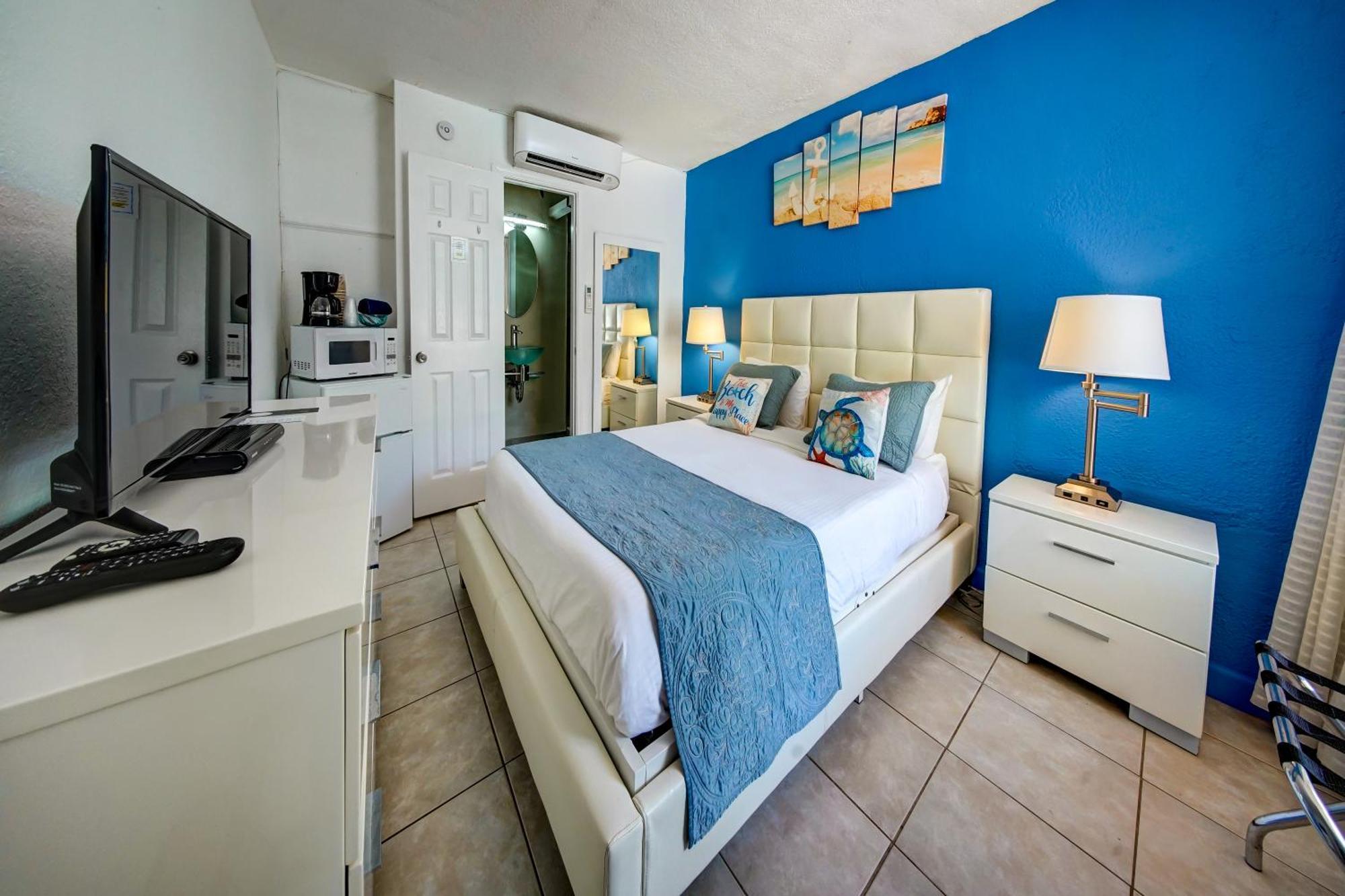 Castle By The Sea Motel Lauderdale-by-the-Sea Extérieur photo