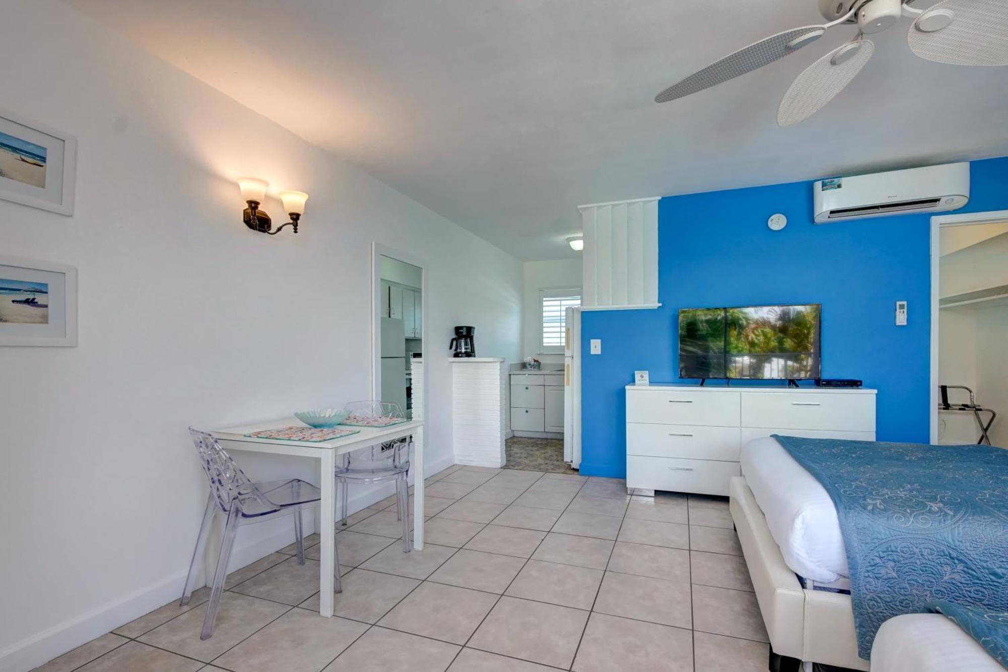 Castle By The Sea Motel Lauderdale-by-the-Sea Extérieur photo
