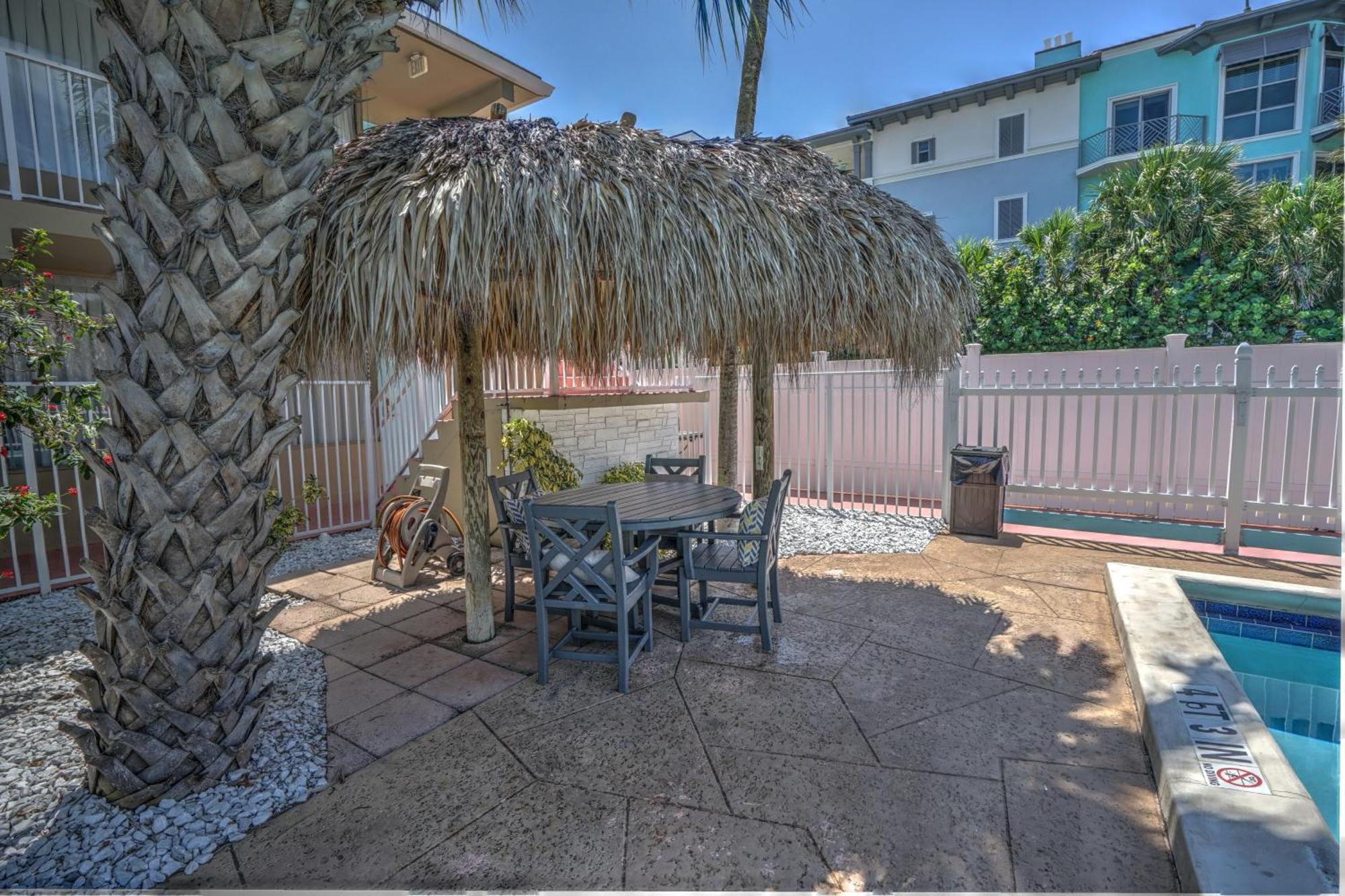 Castle By The Sea Motel Lauderdale-by-the-Sea Extérieur photo